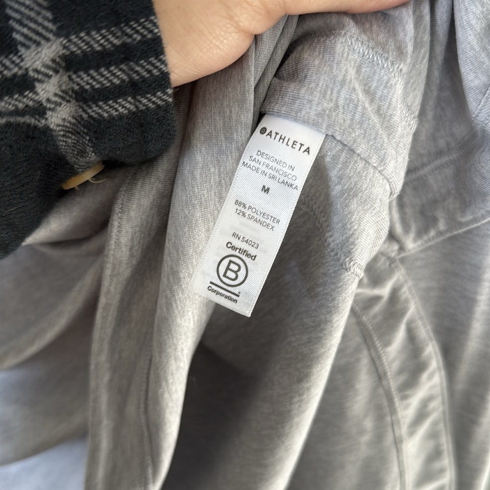 Athleta Medium Lightweight Super Soft Gray Long S… - image 4